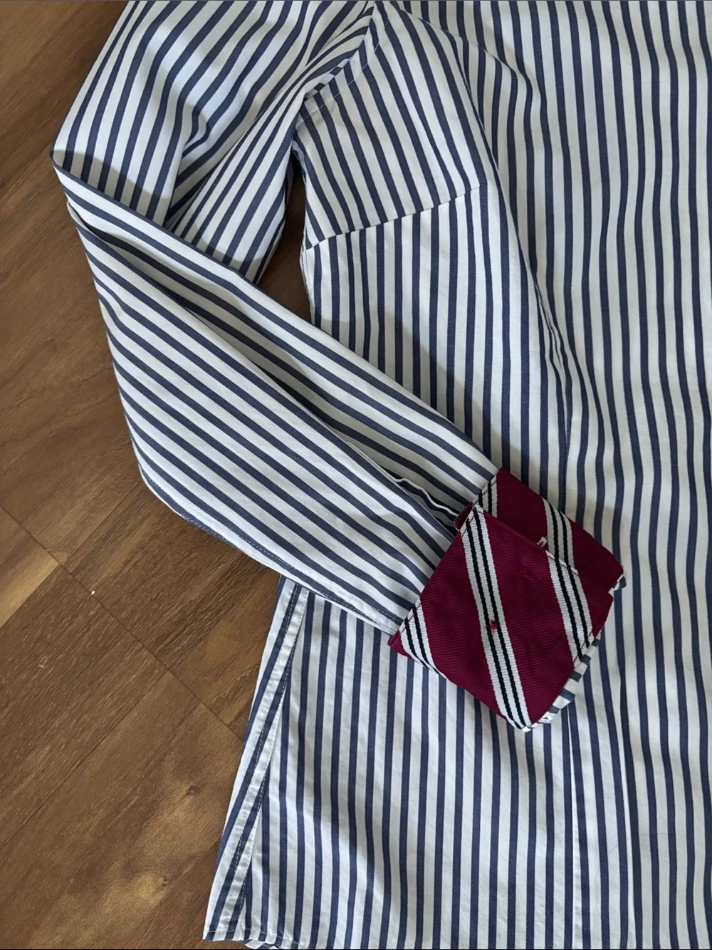 Brooks Brothers Striped Button Down Shirt with Contrast Rolled Cuffs Size 2 - Picture 3 of 8